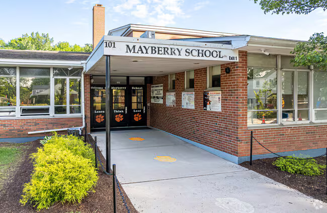 Hartford and East Hartford host schools